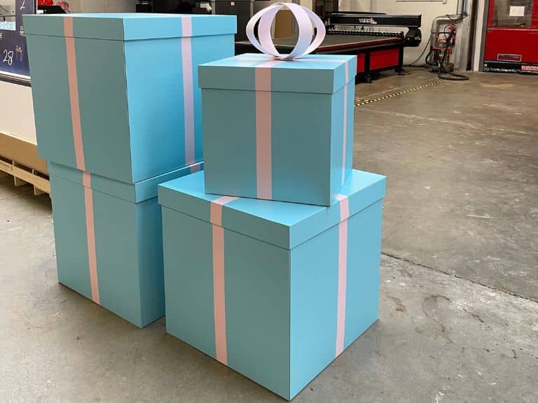 mobilier carton cadeau 2